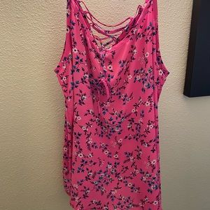 NWT pink floral torrid tank top